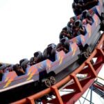 27-07 8 rescued teens stuck in roller coaster