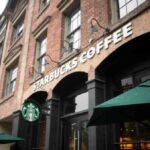 15.10.2021.VM-Judge Howie Mandel is Reportedly doing okay after Being Rushed to Hospital After Passing out at Starbucks 2