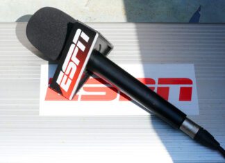 Legendary ESPN Reporter Dies After Brief Illness