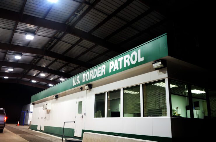 Migrants Escape Mexican Police to Surrender in Texas Border City