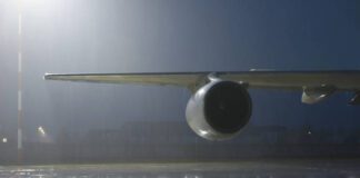 A storm in California shuts down the airport