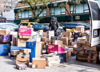 Amazon workers say that surveillance breaks labor laws